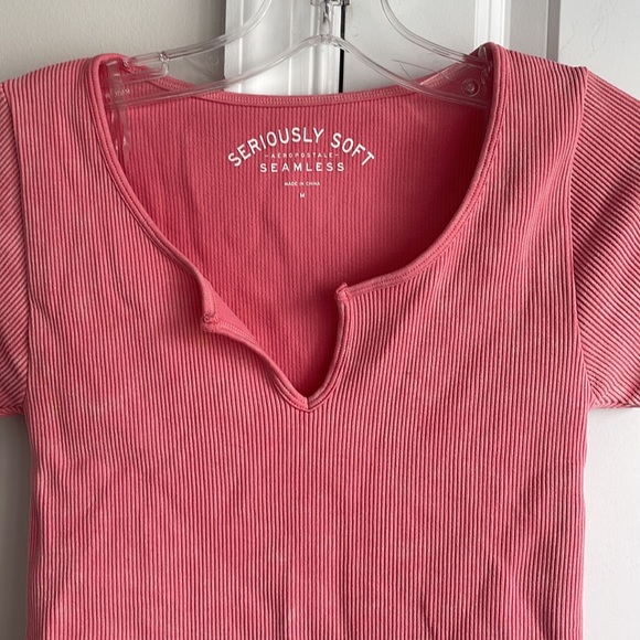 Aeropostale Pink Ribbed Crop Top Size Med - Picture 3 of 5
